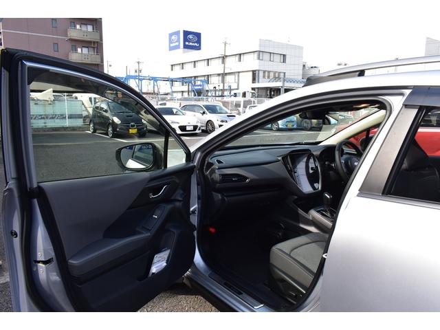 �܂�����N���[�j���O�{�H��[�Ԓv���܂��B�P�S�ȃV�[�g�N���[�j���O�Q���e�p�l�����ꗎ�Ƃ��R�G���W�����[�����S�A���~�z�C�[�����T�������L�A���ہA�R�ۂU���b�s���O�v�U�_�����{���Đ����ȏ�Ԃł������܂�