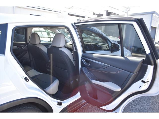 レヴォーグ レイバック リミテッドＥＸ　元社用車　サンルーフ　ハーマンカードン　全車速追従クルーズコントロール　緊急時プリクラッシュステアリング　車線逸脱防止機能　側方警戒システム　後退時ブレーキアシスト　渋滞時ハンズオフアシスト　カーブ前速度制御　料金所前速度制御（47枚目）