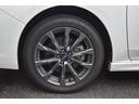 純正のアルミホイールは高い剛性を持ち、スバル車の走行安定性に貢献します。