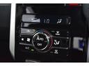 フルオートエアコン搭載車です。設定温度等が確認しやすい液晶付きです。