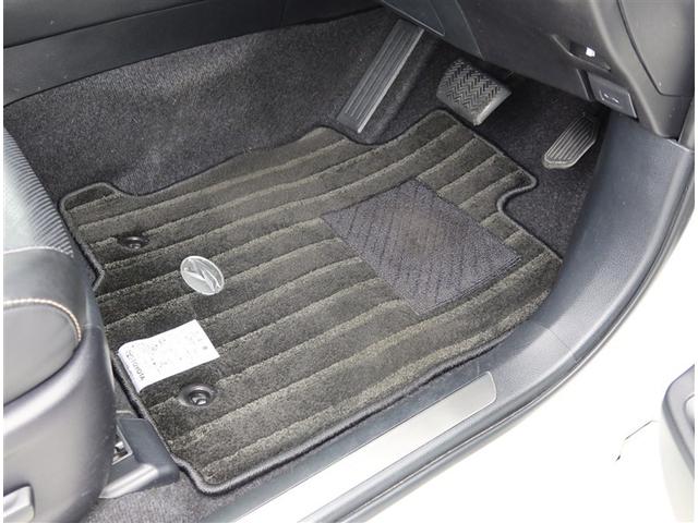 ハリアー プログレス　メタル　アンド　レザーパッケージ　ナビフルセグ　全方位モニター　ドラレコ衝突被害軽減システム　ＥＴＣ　電動シート　スマートキー　ＬＥＤ　ＦＯＧ　エアロ　サイドバイザー　クリアランスソナー　パワーバックドア　シートヒーター　オートライト（31枚目）