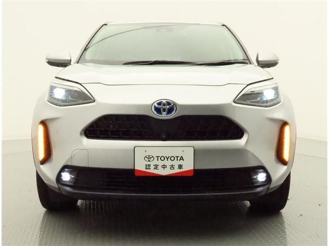 ヤリスクロス ハイブリッドＺ　ナビフルセグ　全方位モニター　ドラレコ衝突被害軽減システム　ＥＴＣ　電動シート　スマートキー　ＬＥＤ　ＦＯＧ　サイドバイザー　リヤワイパー　クリアランスソナー　シートヒーター　オートライト　１オーナー（16枚目）