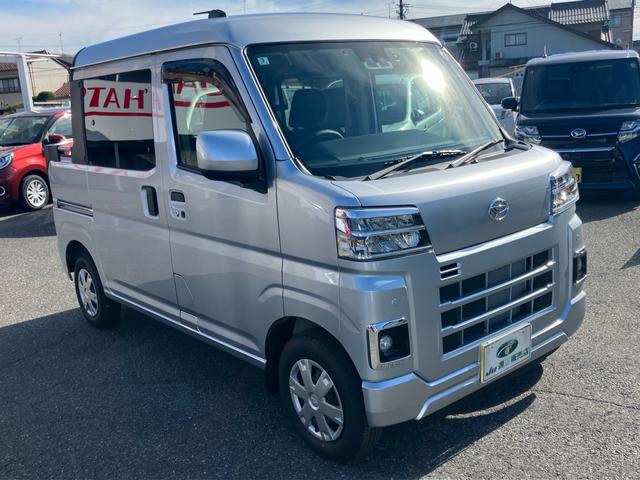 ハイゼットカーゴ デッキバンＧ　衝突回避支援システム　レーンキープアシスト　両側電動スライドドア　ナビＴＶ　バックカメラ　Ｂｌｕｅｔｏｏｔｈ接続　ＬＥＤヘッドライト　ＥＴＣ　前後ドラレコ　クリアランスソナー（4枚目）