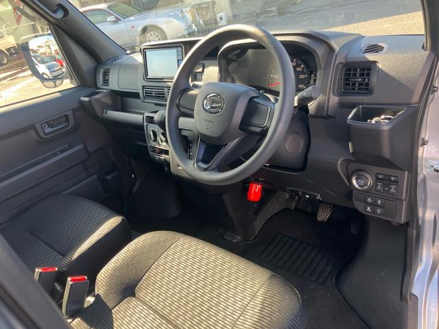 ハイゼットカーゴ デッキバンＧ　衝突回避支援システム　レーンキープアシスト　両側電動スライドドア　ナビＴＶ　バックカメラ　Ｂｌｕｅｔｏｏｔｈ接続　ＬＥＤヘッドライト　ＥＴＣ　前後ドラレコ　クリアランスソナー（33枚目）