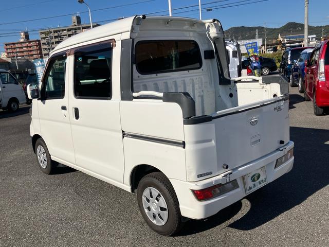 ハイゼットカーゴ デッキバンＧ　ＳＡＩＩＩ　４ＷＤ　ハイルーフ　衝突軽減ブレーキ　レーンキープアシスト　ＬＥＤヘッドライト　オートハイビーム　ＣＤ再生　電動格納ミラー（7枚目）