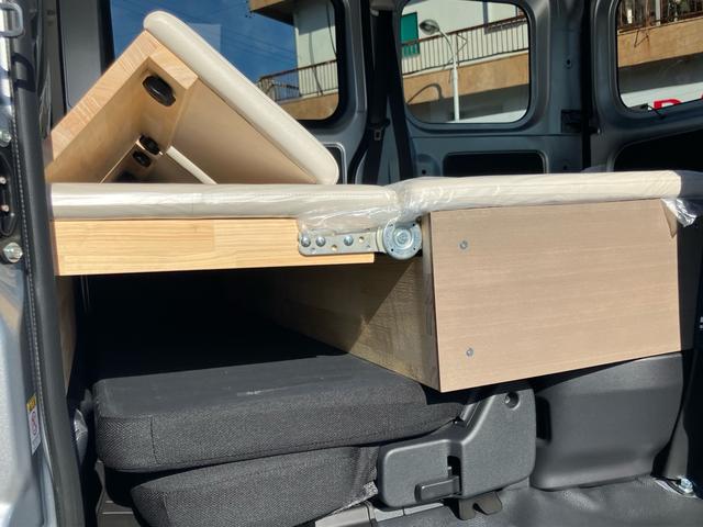 ハイゼットカーゴ ＤＸ　登録済み未使用車　４ＷＤ　スマートアシストＩＩＩ　車中泊仕様　ちょいＣａｍ寝るだけキット付き　コーナーセンサー　アイドリングストップ　キーレス　バックカメラ　ハイルーフ（23枚目）