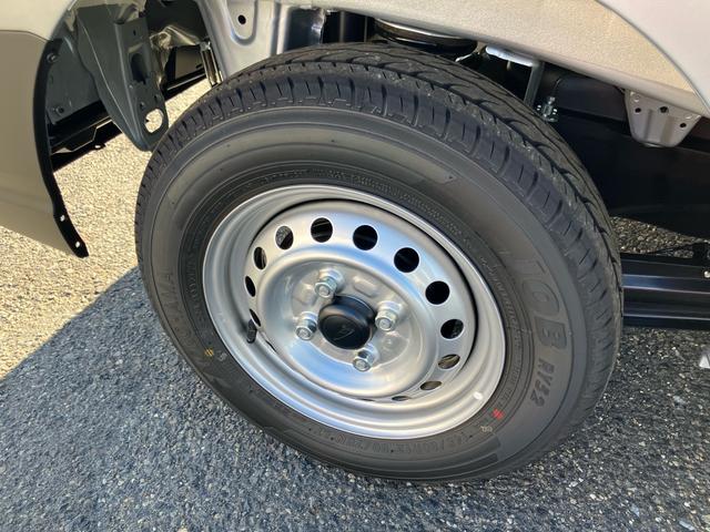 ハイゼットカーゴ ＤＸ　登録済み未使用車　４ＷＤ　スマートアシストＩＩＩ　車中泊仕様　ちょいＣａｍ寝るだけキット付き　コーナーセンサー　アイドリングストップ　キーレス　バックカメラ　ハイルーフ（40枚目）