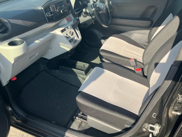 ミライース Ｘ　リミテッドＳＡＩＩＩ　４ＷＤ　衝突軽減ブレーキ　レーンキープアシスト　アクセル踏み間違い防止　障害物センサー　ＬＥＤヘッドライト　オートハイビーム　ＥＴＣ　アイドリングストップ　ＣＤ再生（29枚目）