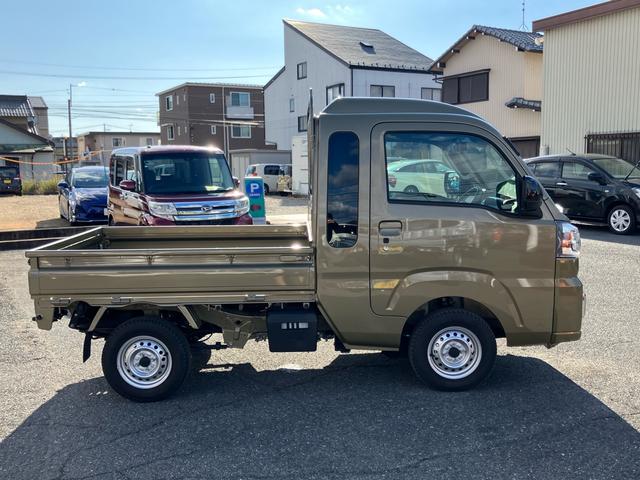 ハイゼットトラック ジャンボエクストラ　４ＷＤ　衝突軽減ブレーキ　レーンキープアシスト　アクセル踏み間違い防止装置　ＬＥＤヘッドライト　コーナーセンサー　オートライト（8枚目）