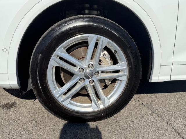 Ｑ５ ４０ＴＤＩクワトロ　スポーツ　４０ＴＤＩクワトロ　Ｓライン　ドライブレコーダー　ＥＴＣ　全周囲カメラ　クリアランスソナー　オートクルーズコントロール　パワーシート　パークアシスト　サンルーフ　ナビ　ＴＶ　オートライト（37枚目）