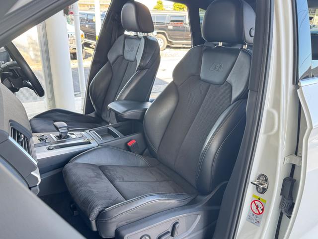 Ｑ５ ４０ＴＤＩクワトロ　スポーツ　４０ＴＤＩクワトロ　Ｓライン　ドライブレコーダー　ＥＴＣ　全周囲カメラ　クリアランスソナー　オートクルーズコントロール　パワーシート　パークアシスト　サンルーフ　ナビ　ＴＶ　オートライト（58枚目）