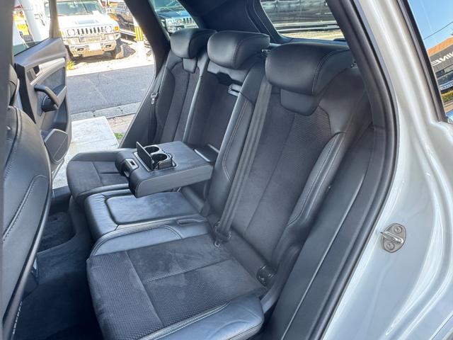 Ｑ５ ４０ＴＤＩクワトロ　スポーツ　４０ＴＤＩクワトロ　Ｓライン　ドライブレコーダー　ＥＴＣ　全周囲カメラ　クリアランスソナー　オートクルーズコントロール　パワーシート　パークアシスト　サンルーフ　ナビ　ＴＶ　オートライト（59枚目）