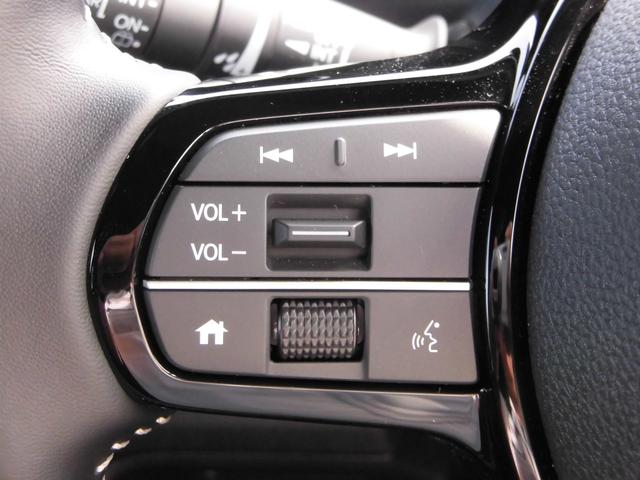 N-BOXカスタム コーディネートスタイル 当社元デモカー 純正9インチナビ(LXU-247NBi) ETC 両側電動スライドドア シートヒーター サイドカーテンエアバッグ AppleCarPlay フルセグTV DVD再生 リアカメラ LED(12枚目)