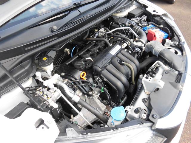 フィット １３Ｇ・Ｆパッケージ　運転席助手席エアバック　横滑り防止システム　ＥＴＣ装備　ＡＡＣ　後カメラ　ＰＷ　キーフリーシステム　運転席エアバッグ　ＡＢＳ　パワーステアリング　ワンセグテレビ　ナビＴＶ（20枚目）