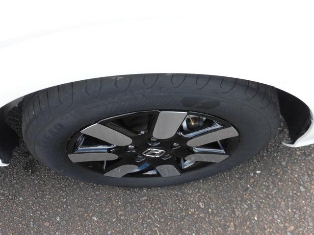 フリード エアーEX 元試乗車 純正ナビ ホンダセンシング LEDヘッドライトETC バックモニター リアクーラー 盗難防止システム 両側パワースライドドア 横滑り防止装置 クルコン フルセグ ETC車載器 オートエアコン(50枚目)