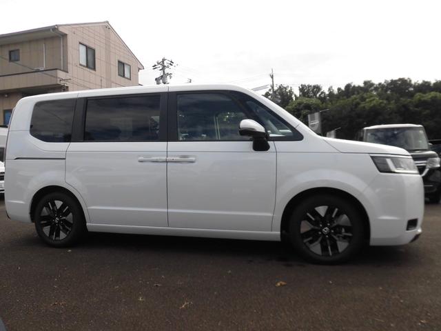 ステップワゴン e:HEVエアーEX 元試乗車 純正ナビ ホンダセンシング LEDヘッドライトETC クリアランスソナー パワーテールゲート スマートキー フルセグTV バックカメラ アイドリングストップ オートクルーズコントロール(4枚目)