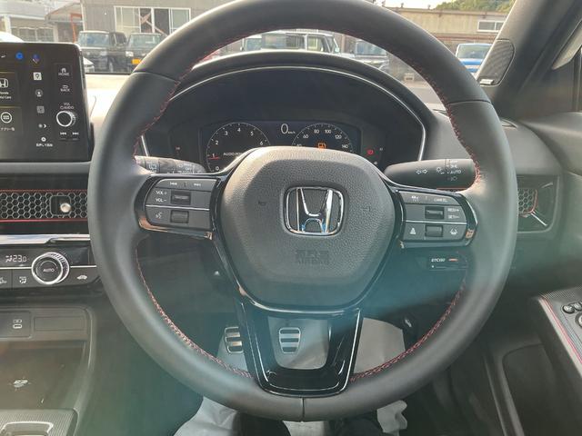 シビック RS 登録済未使用車 MT コネクトディスプレイ ホンダセンシング LEDヘッドライト コーナーセンサー Bカメラ シートヒーター フルセグTV スマートキー クルーズコントロール セキュリティアラーム(17枚目)