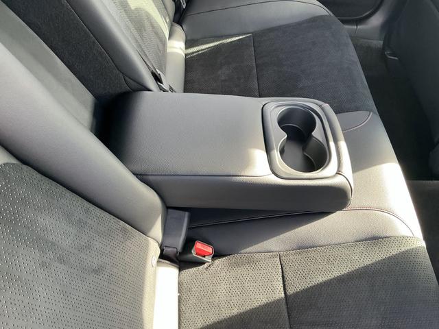 シビック RS 登録済未使用車 MT コネクトディスプレイ ホンダセンシング LEDヘッドライト コーナーセンサー Bカメラ シートヒーター フルセグTV スマートキー クルーズコントロール セキュリティアラーム(32枚目)