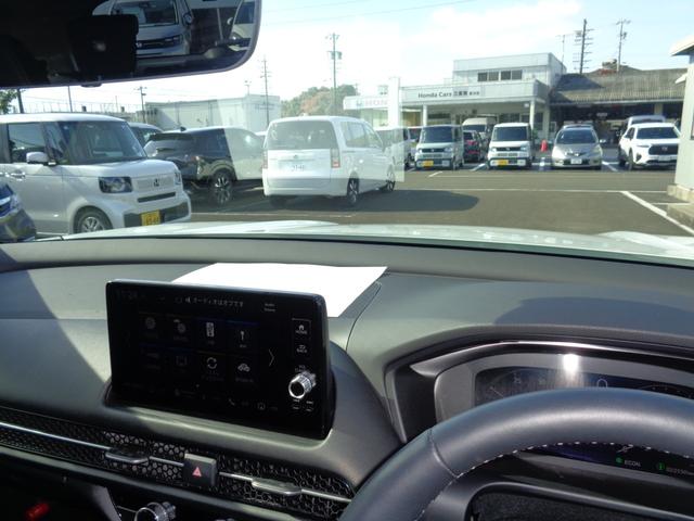 ＺＲ－Ｖ ｅ：ＨＥＶＺ　コネクトディスプレイ　ホンダセンシング　ＬＥＤヘッドライトＥＴＣ　Ｐセンサー　レザー　Ｂカメラ　ナビＴＶ　地デジ　Ｓヒーター　サポカー　ＥＴＣ車載器　パワーステアリング　スマートキー　横滑り防止（27枚目）