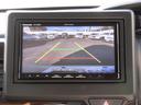 社外品ナビですが、純正リアカメラを利用して後退時の映像も映りますので安心です。