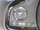 オーディオ操作、ハンズフリー機能スイッチもハンドルに装備しています。画面タッチしなくても操作できますので、運転に集中できます。