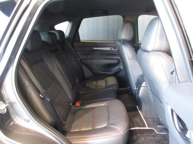 CX-5 XD スポーツアピアランス 衝突被害軽減システム アダプティブクルーズコントロール 全周囲カメラ オートマチックハイビーム 革シート 電動シート シートヒーター バックカメラ オートライト LEDヘッドランプ ETC ディーゼル(14枚目)