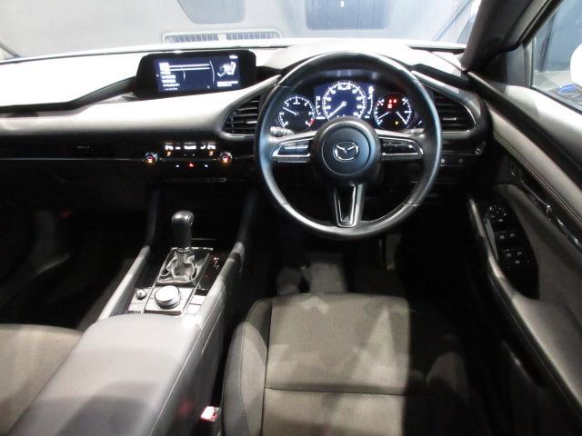 MAZDA3ファストバック XDプロアクティブ 衝突被害軽減システム アダプティブクルーズコントロール オートマチックハイビーム バックカメラ オートライト LEDヘッドランプ Bluetooth ディーゼル(3枚目)
