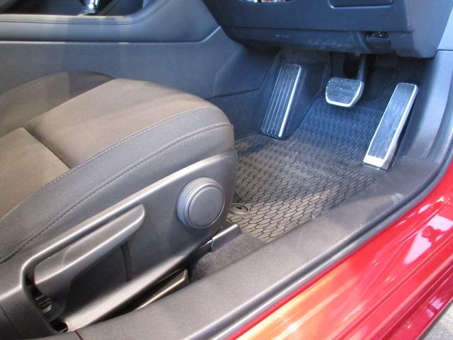 ＭＡＺＤＡ３ファストバック １５Ｓツーリング　衝突被害軽減システム　アダプティブクルーズコントロール　全周囲カメラ　オートマチックハイビーム　バックカメラ　オートライト　ＬＥＤヘッドランプ　ＥＴＣ２．０　Ｂｌｕｅｔｏｏｔｈ（12枚目）