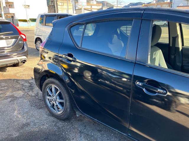 アクア Ｓ　ナビＴＶ　バックカメラ　アイドリングストップ　っキーレス（11枚目）