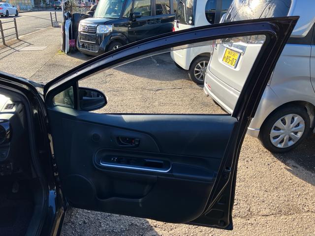 アクア Ｓ　ナビＴＶ　バックカメラ　アイドリングストップ　っキーレス（38枚目）