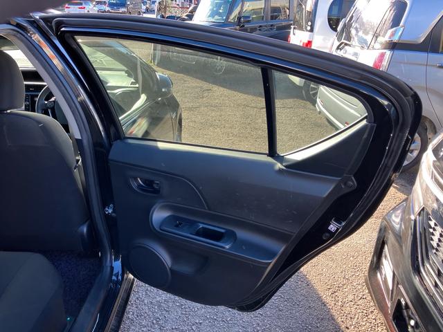 アクア Ｓ　ナビＴＶ　バックカメラ　アイドリングストップ　っキーレス（44枚目）