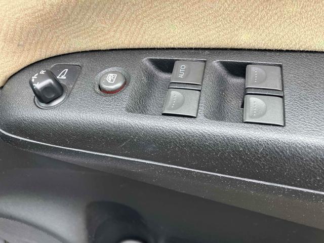 ライフ C C トピック AT ABS CD ミュージックプレイヤー接続可 アルミホイール 衝突安全ボディ エアコン パワーステアリング パワーウィンドウ(10枚目)