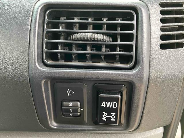 クリッパートラック SD 4WD MT エアコン 運転席エアバッグ(11枚目)