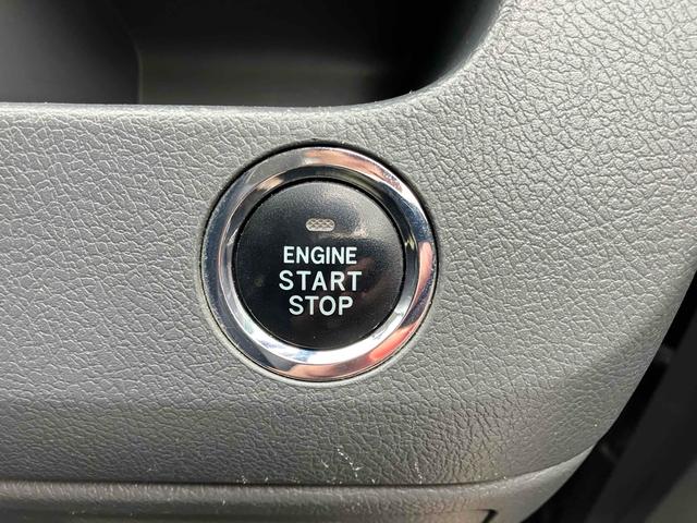 ヴォクシー Ｚ　ナビ　ＴＶ　両側スライド・片側電動　ＨＩＤ　スマートキー　電動格納ミラー　３列シート　ウォークスルー　ＣＶＴ　アルミホイール　ＣＤ　ＤＶＤ再生　ミュージックプレイヤー接続可　Ｂｌｕｅｔｏｏｔｈ（8枚目）