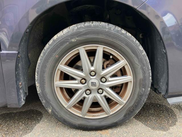 ヴォクシー Ｚ　ナビ　ＴＶ　両側スライド・片側電動　ＨＩＤ　スマートキー　電動格納ミラー　３列シート　ウォークスルー　ＣＶＴ　アルミホイール　ＣＤ　ＤＶＤ再生　ミュージックプレイヤー接続可　Ｂｌｕｅｔｏｏｔｈ（20枚目）