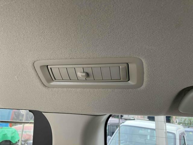 ヴォクシー Ｚ　ナビ　ＴＶ　両側スライド・片側電動　ＨＩＤ　スマートキー　電動格納ミラー　３列シート　ウォークスルー　ＣＶＴ　アルミホイール　ＣＤ　ＤＶＤ再生　ミュージックプレイヤー接続可　Ｂｌｕｅｔｏｏｔｈ（51枚目）
