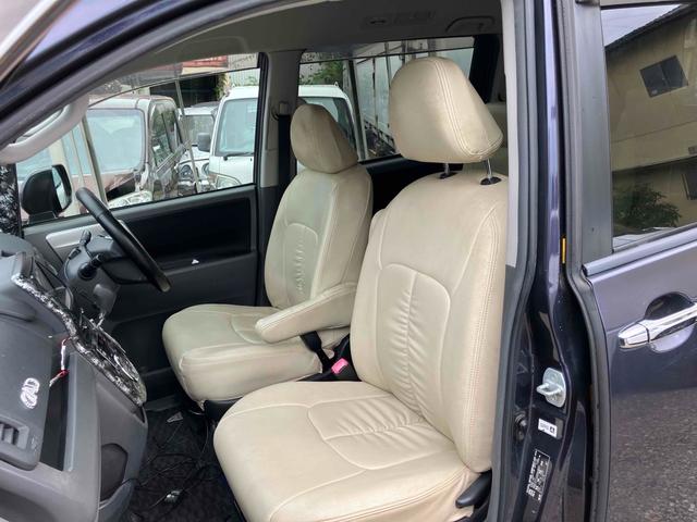 ヴォクシー Ｚ　ナビ　ＴＶ　両側スライド・片側電動　ＨＩＤ　スマートキー　電動格納ミラー　３列シート　ウォークスルー　ＣＶＴ　アルミホイール　ＣＤ　ＤＶＤ再生　ミュージックプレイヤー接続可　Ｂｌｕｅｔｏｏｔｈ（64枚目）