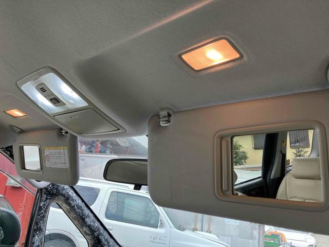 ヴォクシー Ｚ　ナビ　ＴＶ　両側スライド・片側電動　ＨＩＤ　スマートキー　電動格納ミラー　３列シート　ウォークスルー　ＣＶＴ　アルミホイール　ＣＤ　ＤＶＤ再生　ミュージックプレイヤー接続可　Ｂｌｕｅｔｏｏｔｈ（70枚目）