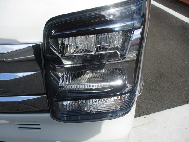 エブリイワゴン ＰＺターボスペシャル　２ＷＤ、スマートキー、衝突防止機能、車線逸脱警報、プッシュスタート、アイドリングストップ、両側スライドドア、ステアリングスイッチ、オートエアコン、オートライト、コーナーセンサー（7枚目）