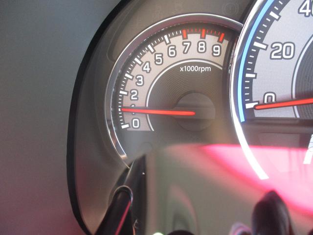 エブリイワゴン ＰＺターボスペシャル　２ＷＤ、スマートキー、衝突防止機能、車線逸脱警報、プッシュスタート、アイドリングストップ、両側スライドドア、ステアリングスイッチ、オートエアコン、オートライト、コーナーセンサー（22枚目）