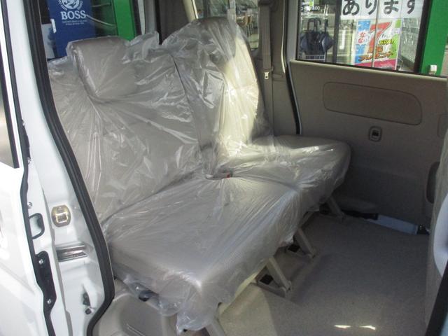 エブリイワゴン ＰＺターボスペシャル　２ＷＤ、スマートキー、衝突防止機能、車線逸脱警報、プッシュスタート、アイドリングストップ、両側スライドドア、ステアリングスイッチ、オートエアコン、オートライト、コーナーセンサー（49枚目）