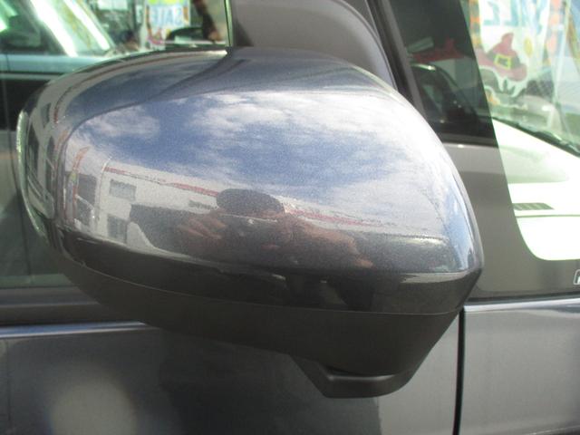 タント ファンクロスリミテッド　スマートキー、衝突防止機能、ステアリングスイッチ、オートライト、オートエアコン、両側電動スライドドア、ＬＥＤヘッドライト、アイドリングストップ、プッシュスタート、（12枚目）