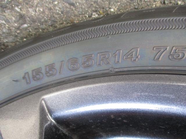 タント ファンクロスリミテッド　スマートキー、衝突防止機能、ステアリングスイッチ、オートライト、オートエアコン、両側電動スライドドア、ＬＥＤヘッドライト、アイドリングストップ、プッシュスタート、（60枚目）