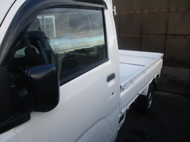 ハイゼットトラック スタンダード　オートライト、ダイハツスマアシ搭載車、レーンアシスト、４ＷＤ、ハロゲンヘッドライト、オートマチックハイビーム、届出済未使用車、走行距離５キロ（9枚目）