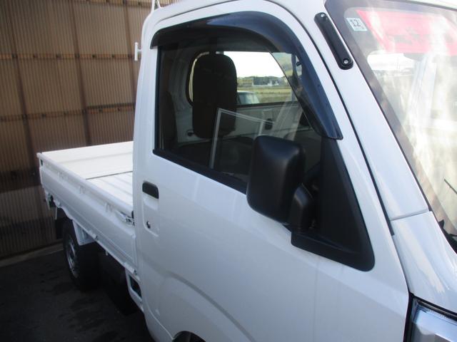 ハイゼットトラック スタンダード　オートライト、ダイハツスマアシ搭載車、レーンアシスト、４ＷＤ、ハロゲンヘッドライト、オートマチックハイビーム、届出済未使用車、走行距離５キロ（10枚目）