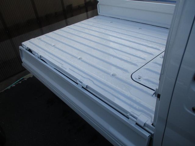 ハイゼットトラック スタンダード　オートライト、ダイハツスマアシ搭載車、レーンアシスト、４ＷＤ、ハロゲンヘッドライト、オートマチックハイビーム、届出済未使用車、走行距離５キロ（17枚目）