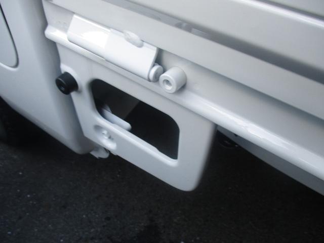 ハイゼットトラック スタンダード　オートライト、ダイハツスマアシ搭載車、レーンアシスト、４ＷＤ、ハロゲンヘッドライト、オートマチックハイビーム、届出済未使用車、走行距離５キロ（21枚目）