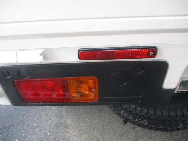 ハイゼットトラック スタンダード　オートライト、ダイハツスマアシ搭載車、レーンアシスト、４ＷＤ、ハロゲンヘッドライト、オートマチックハイビーム、届出済未使用車、走行距離５キロ（24枚目）