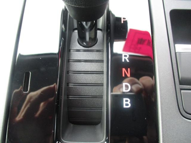 フリード ｅ：ＨＥＶエアー　ＥＸ　スマートキー、衝突防止機能、両側電動スライドドア、ステアリングスイッチ、電子パーキング、リタクーラー、オートライト、シートヒーター、３列シート、コネクト機能、ホンダセンシング、リヤカメラ（34枚目）