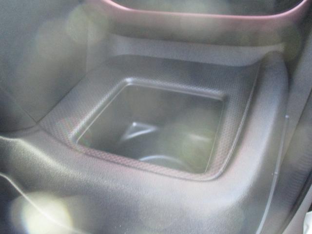 スペーシアカスタム ハイブリッドＸＳ　スマートキー、衝突防止機能、プッシュスタート、オートライト、オートエアコン、アイドリングストップ、両側電動スライドドア、ハイブリット、ＬＥＤヘッドライト、ステアリングヒーター、セーフティサポート搭載車（45枚目）